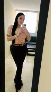 663184836: Chica busca chico en Granada