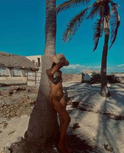 634125412: Chica busca chico en Granada