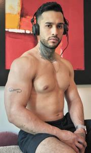 647045713: Chico busca chica en Alicante