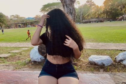 672976621: Chica busca chico en Tenerife