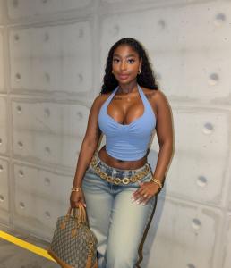 665570381: Chica busca chico en Cádiz