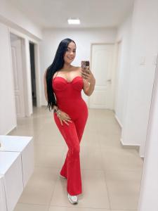 663184836: Chica busca chico en Granada