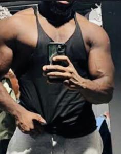 632623700: Chico busca chica en Barcelona