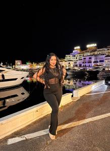 631715653: Chica busca chico en Madrid