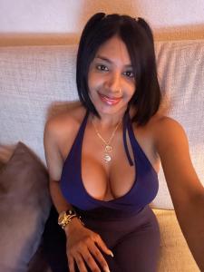 647030599: Chica busca chico en León