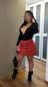 671134267: Chica busca chico en Sevilla