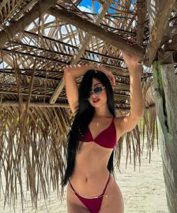 627596952: Chica busca chico en Barcelona