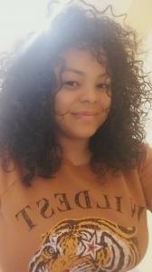 613768105: Chica busca chico en Huesca