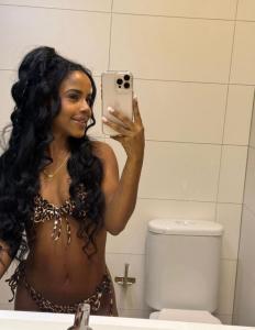 632386981: Chica busca chico en Barcelona