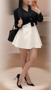 677495223: Chica busca chico en Madrid