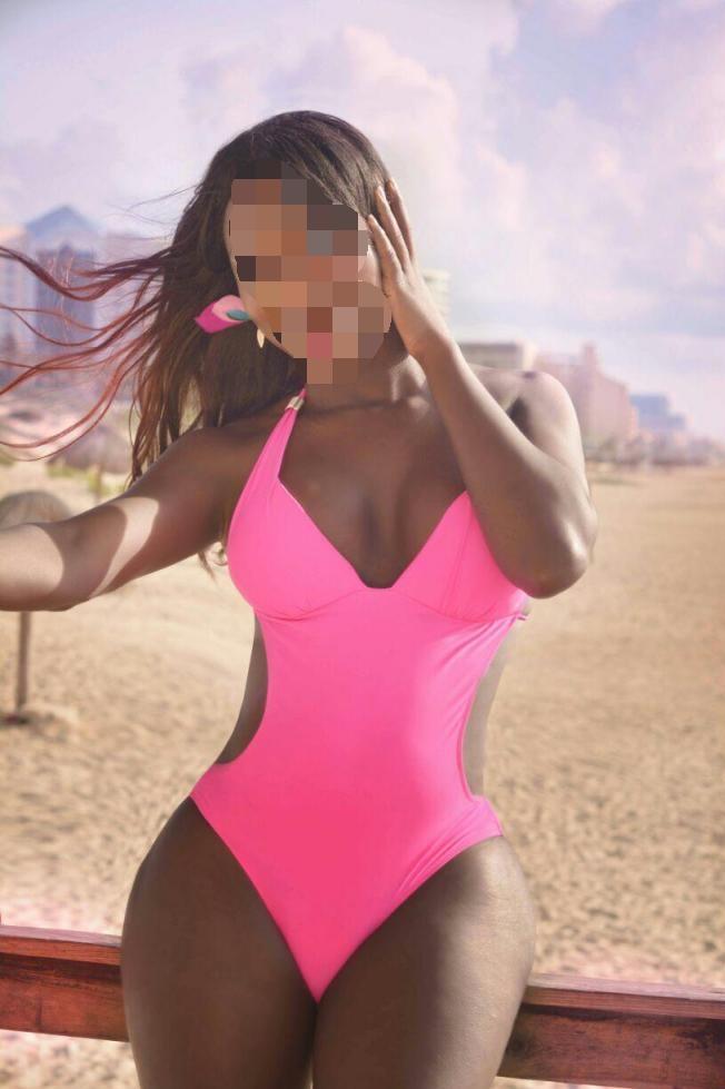 Chica busca chico en Menorca: 