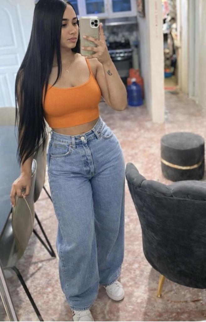 Chica busca chico en Almería: 