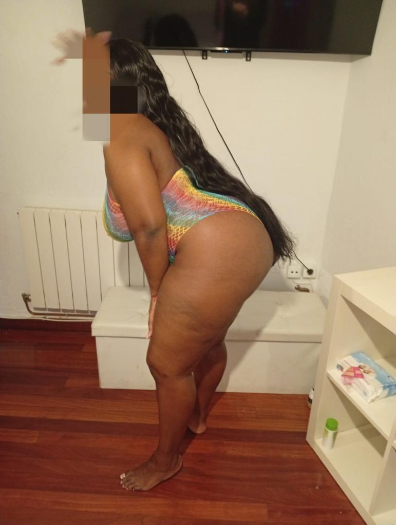 672914530: Chica busca chico en Tarragona