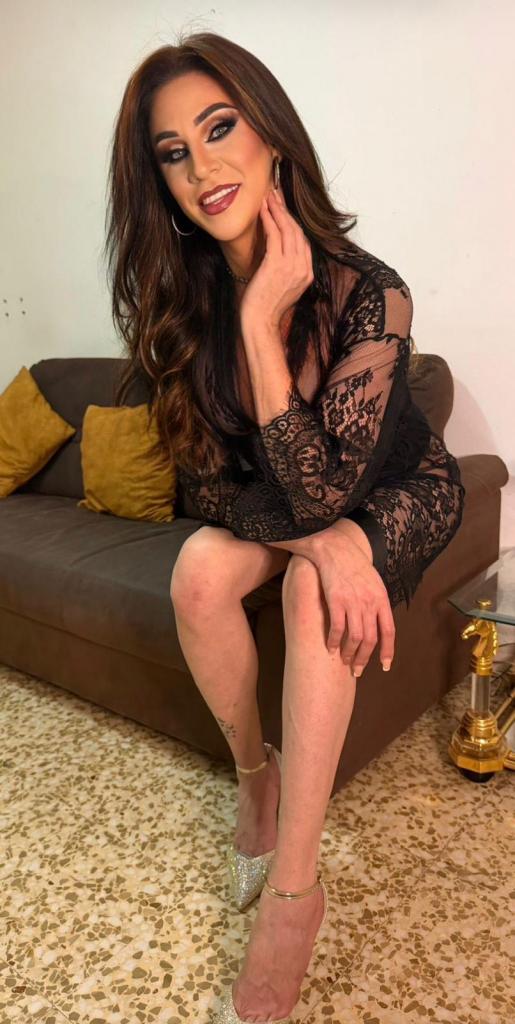 635303455: Travesti en Barcelona