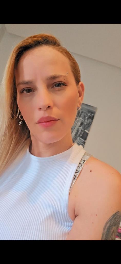 Chica busca chico en Alicante: 