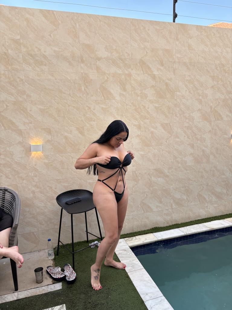 Chica busca chico en Granada: 