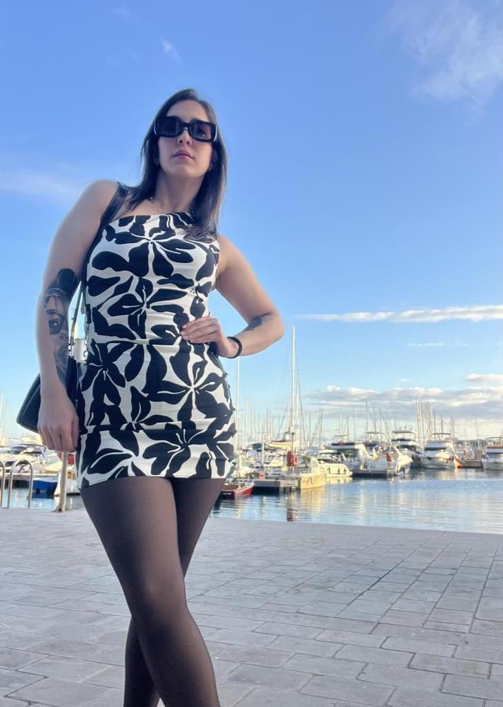 613204954: Chica busca chico en Pontevedra