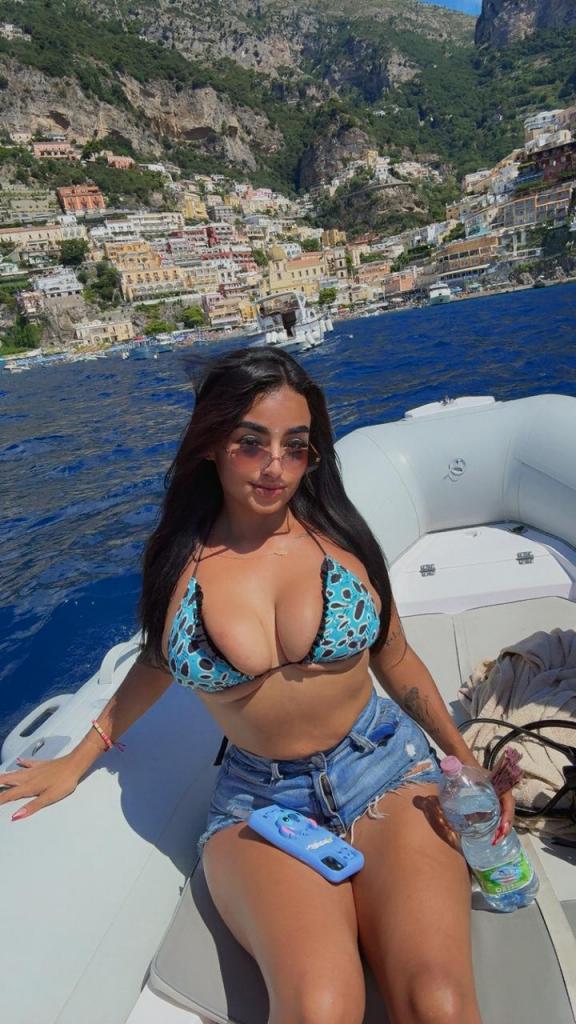 Chica busca chico en La Coruña: Chica busca chico