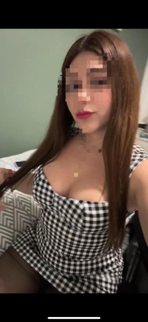 Chica busca chico en Alicante: Chica busca chico
