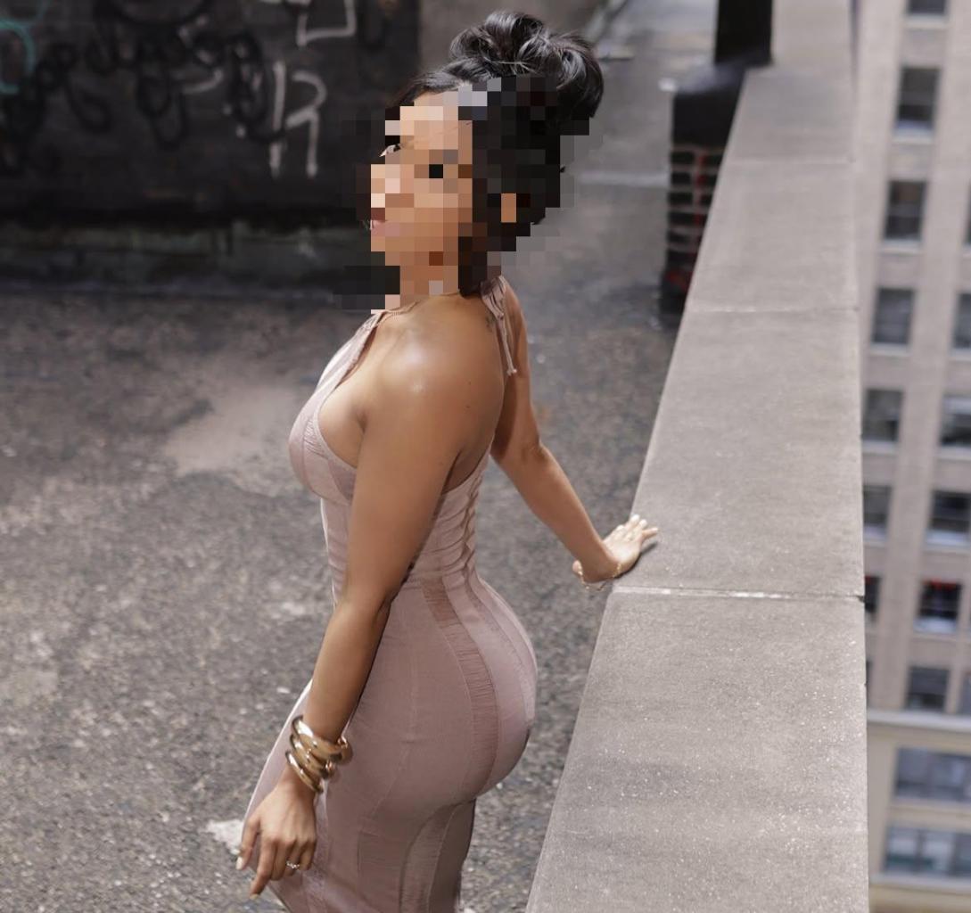 Chica busca chico en Cádiz: 