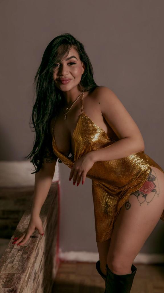 742005308: Chica busca chico en Madrid