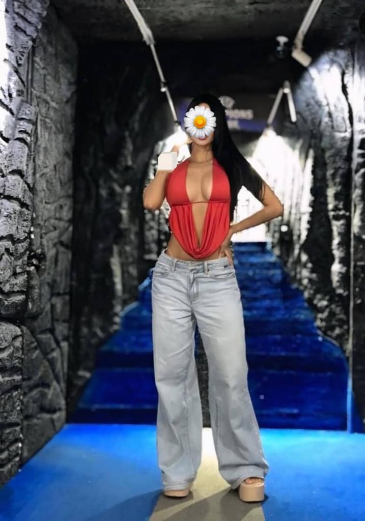 Chica busca chico en Cádiz: 