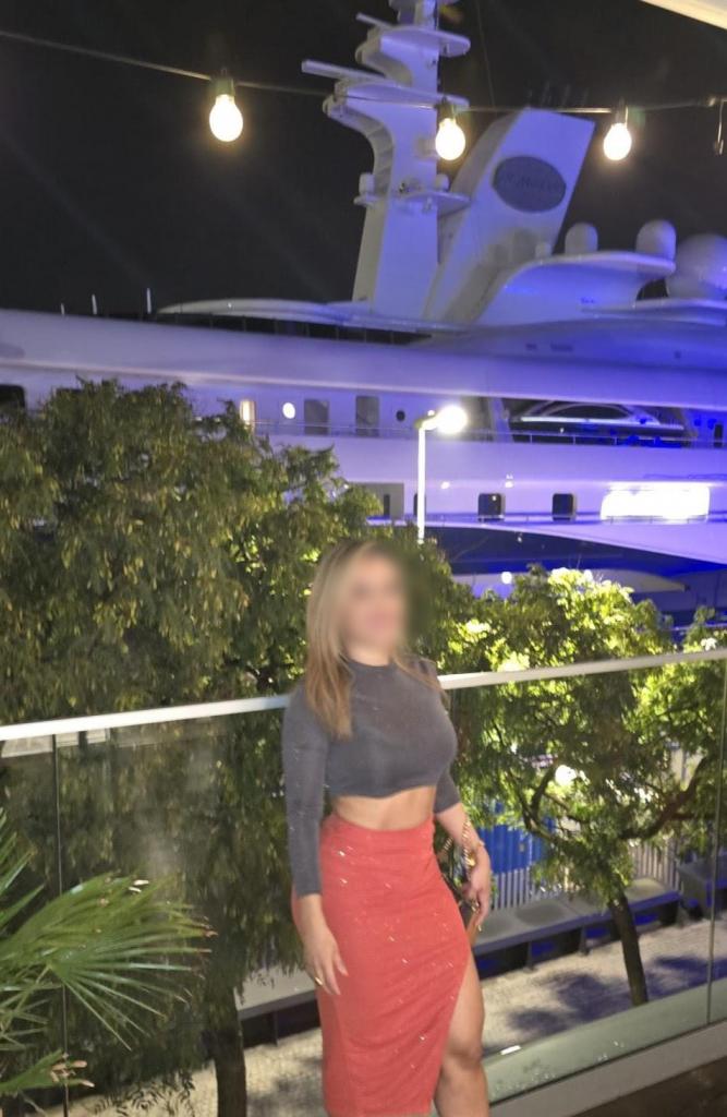 Chica busca chico en Sevilla: 