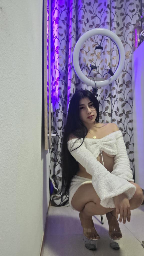 Chica busca chico en Almería: 