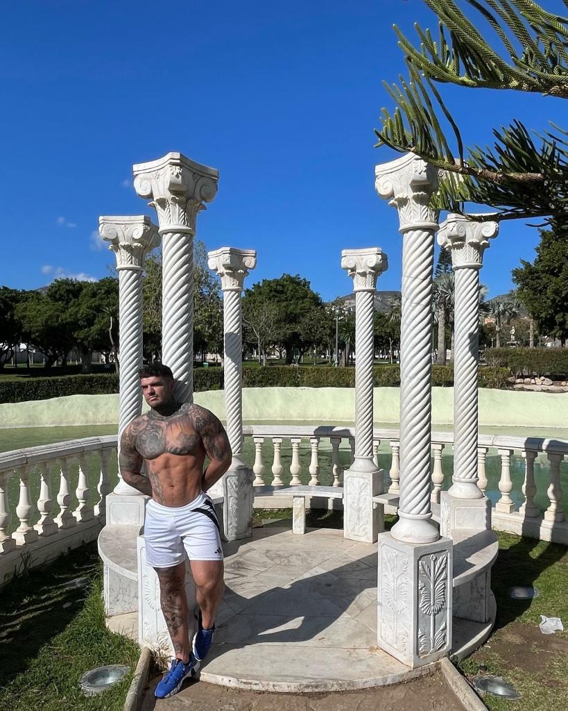 Chico busca chica en Valencia: 