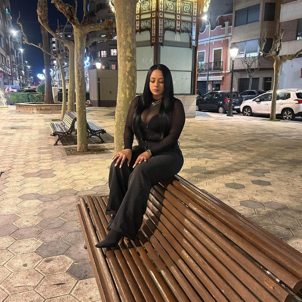 Chica busca chico en Castellón: 