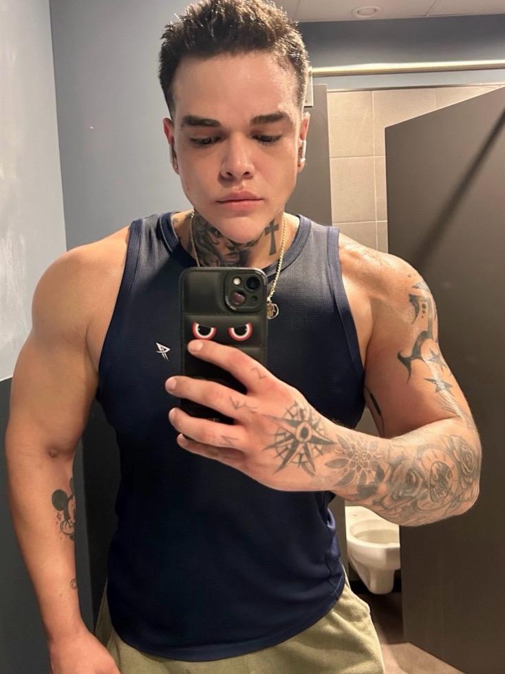 636457303: Chico busca chica en Valladolid