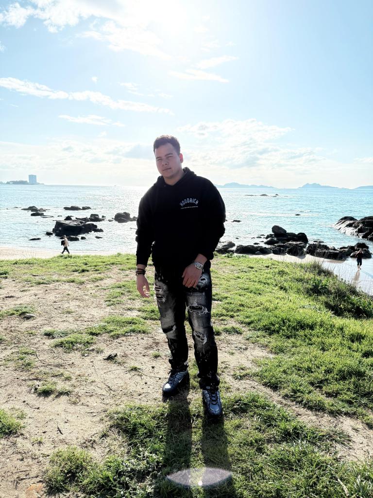 633164992: Chico busca chica en Lugo