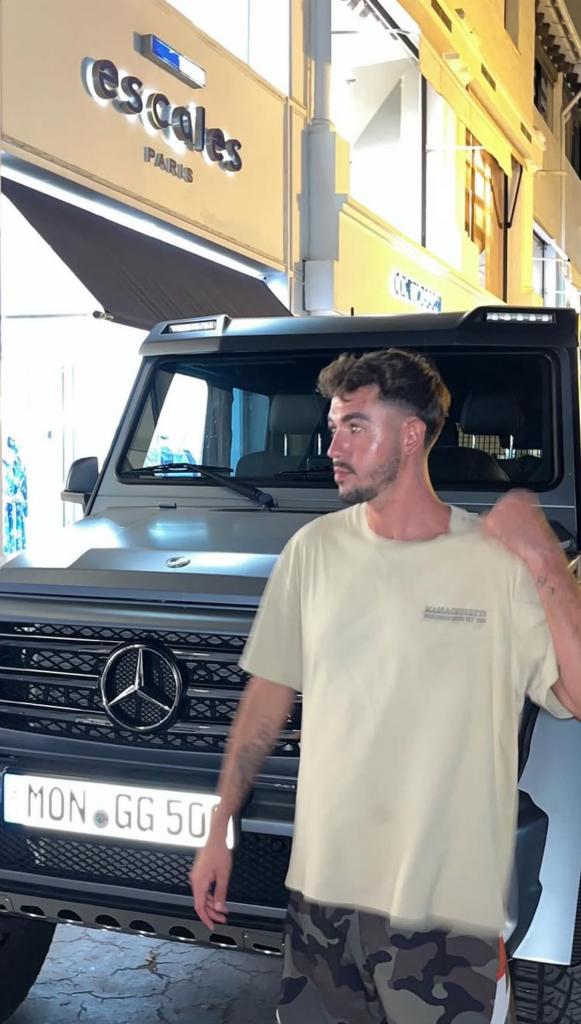 Chico busca chica en Málaga: 