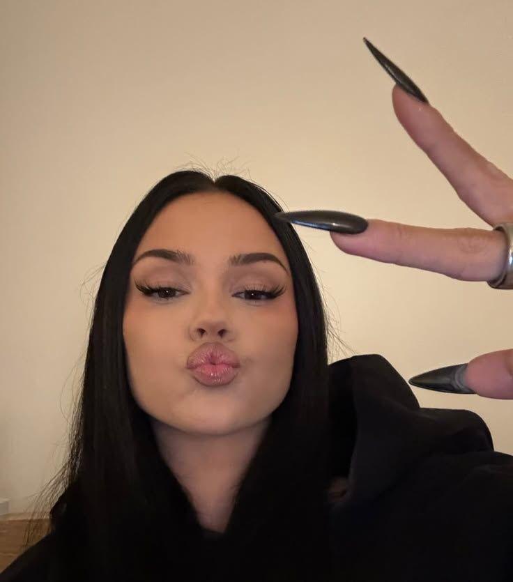 Chica busca chico en Asturias: Chica busca chico