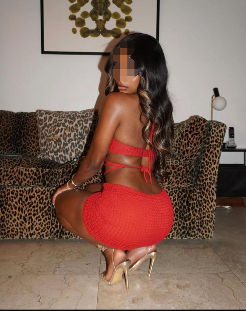 627318208: Chica busca chico en Sevilla