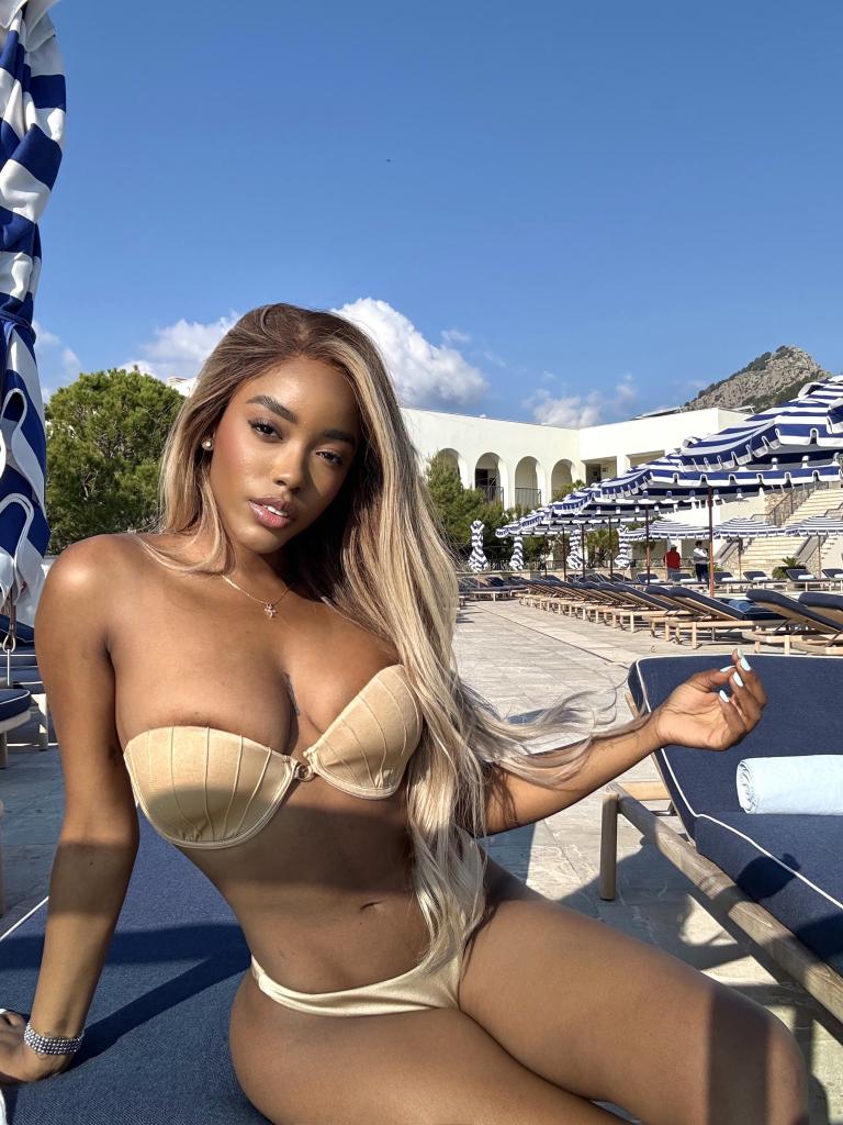 Chica busca chico en Mallorca: 