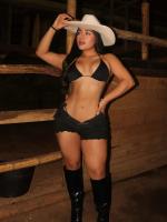 631225726: Chica busca chico en Barcelona