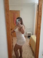 613815305: Chica busca chico en Alicante