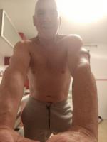 610624710: Chico busca chica en Madrid