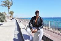 642438849: Chico busca chica en Valencia