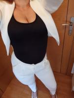 613823484: Chica busca chico en Lugo