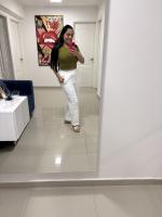 663184836: Chica busca chico en Granada