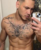 672882265: Chico busca chica en Barcelona