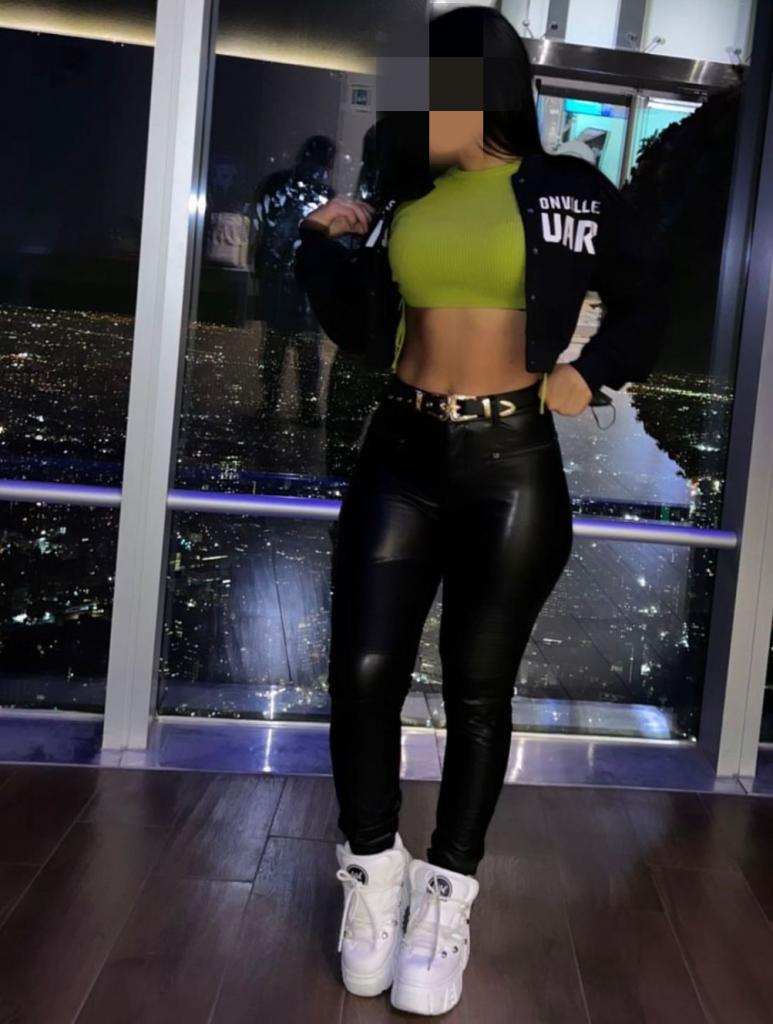 643553129: Chica busca chico en Cádiz