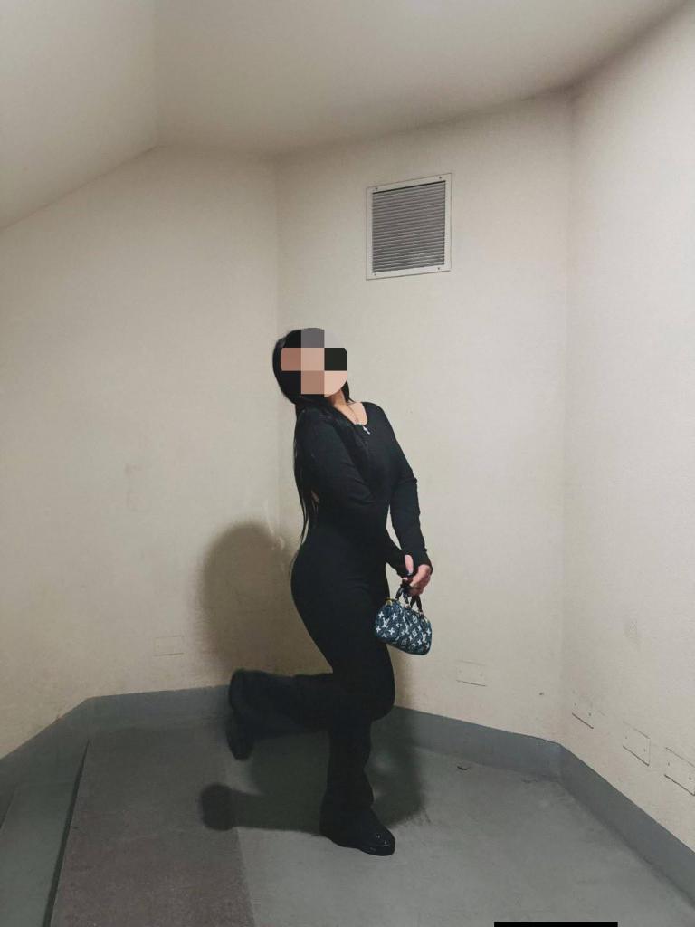 642897828: Chica busca chico en Murcia