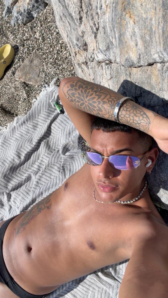 Chico busca chica en Málaga: 