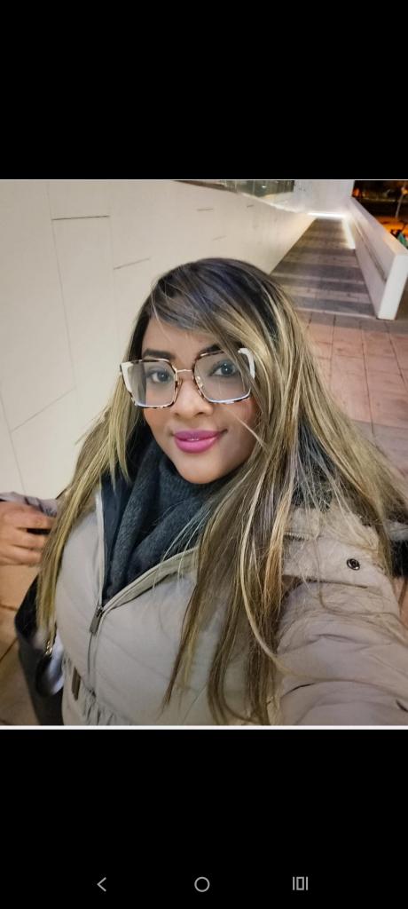 Chica busca chico en Huelva: 