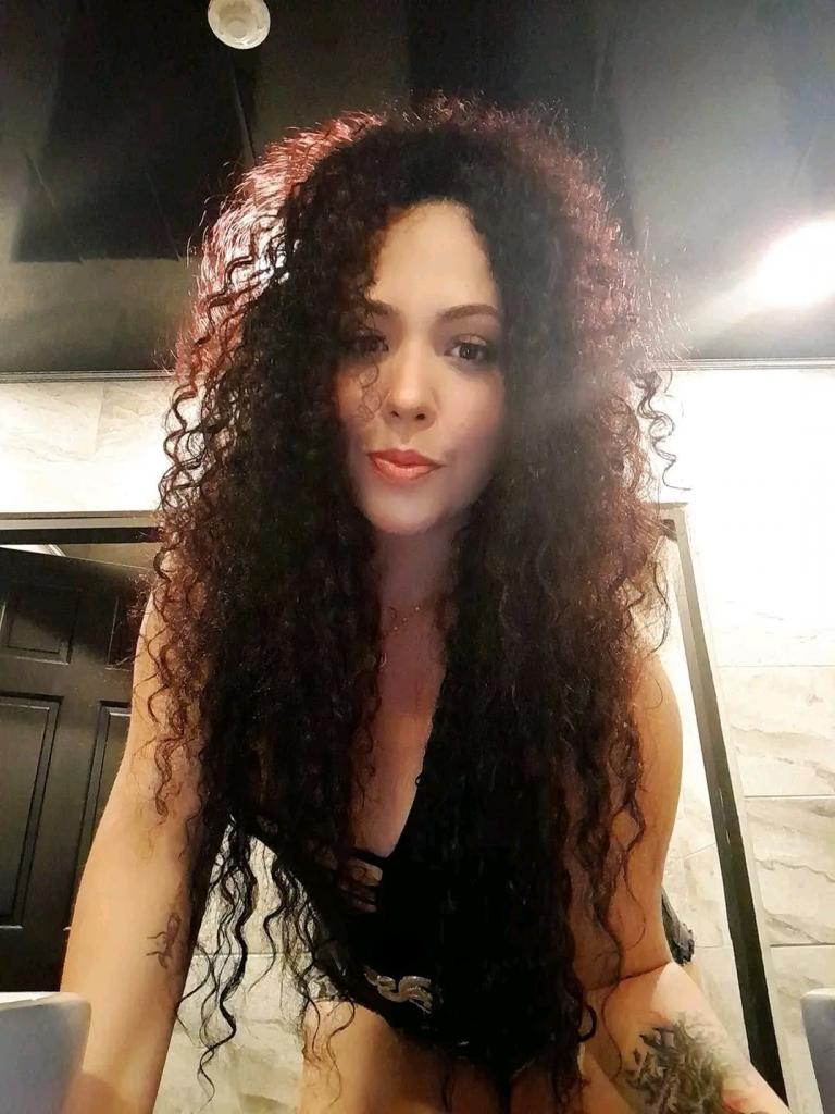 603155617: Chica busca chico en Barcelona
