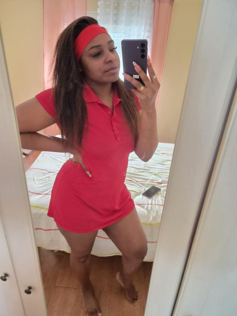 Chica busca chico en Cádiz: 