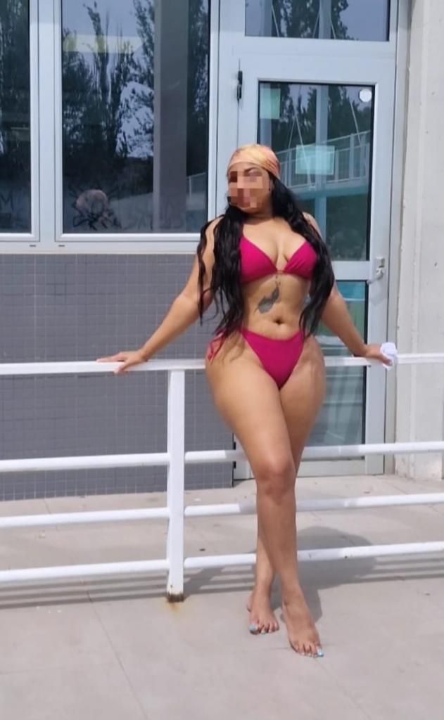 Chica busca chico en Barcelona: 